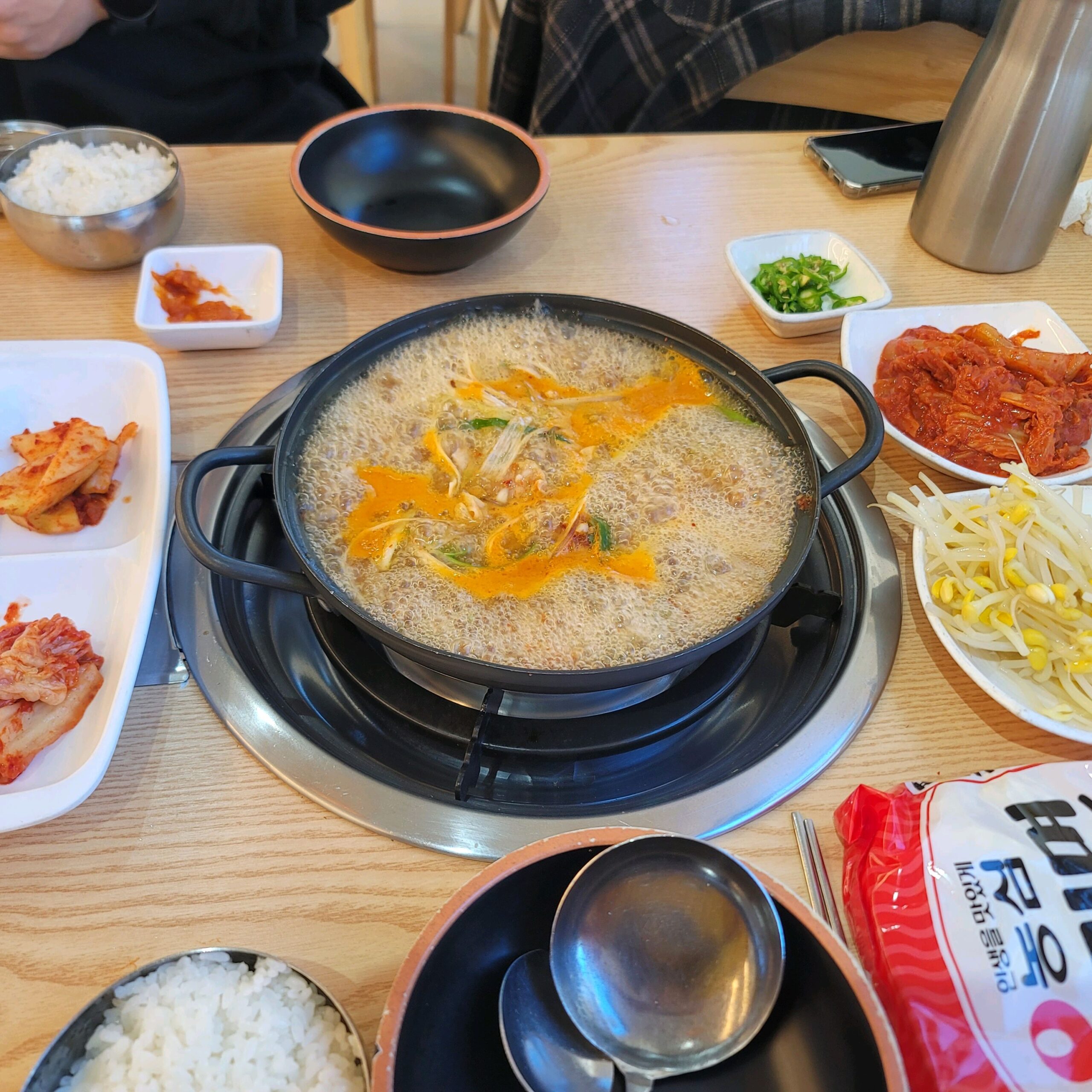 Hanlim Restaurant Hanlim Kalguksu Myeongdong Pork Stew