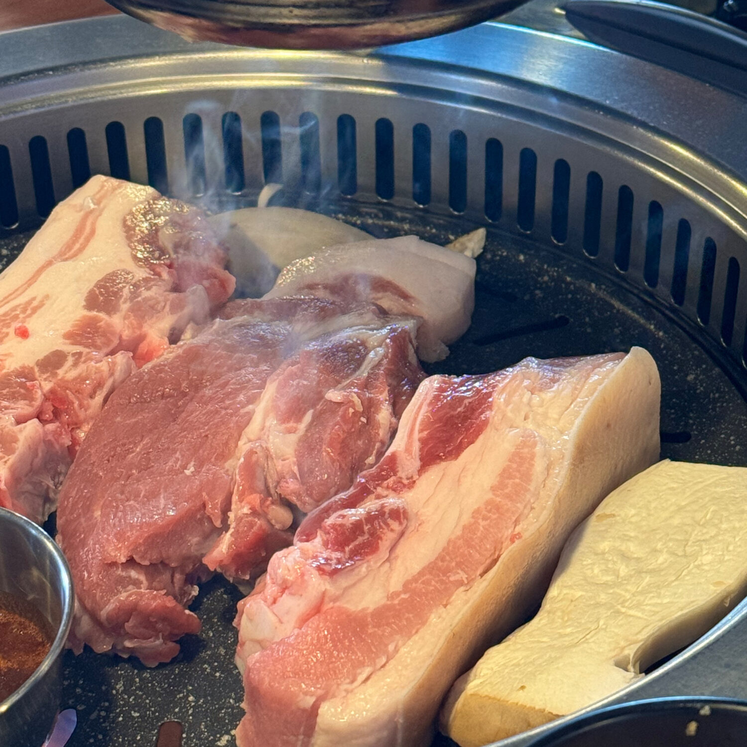 A master’s house of Aeol Restaurants Aewol Black Pig Aewolgwakji